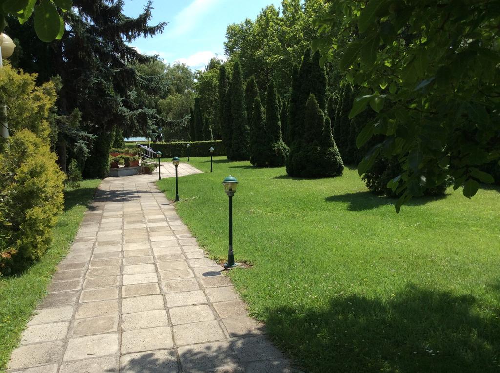 Hotel Uni Balatonfüred Kültér fotó